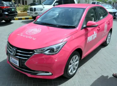 پنک ٹیکسی سروس