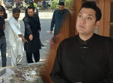 اسسٹنٹ کمشنر جنرل ہاظم بنگوار عبداللہ ہارون روڈ پر ترقیاتی کاموں کا جائیزہ لے رہے ہیں