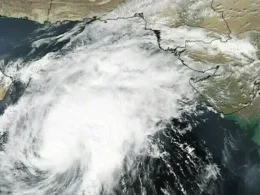 Low Pressure Arabian Sea Karachi Weather Winds