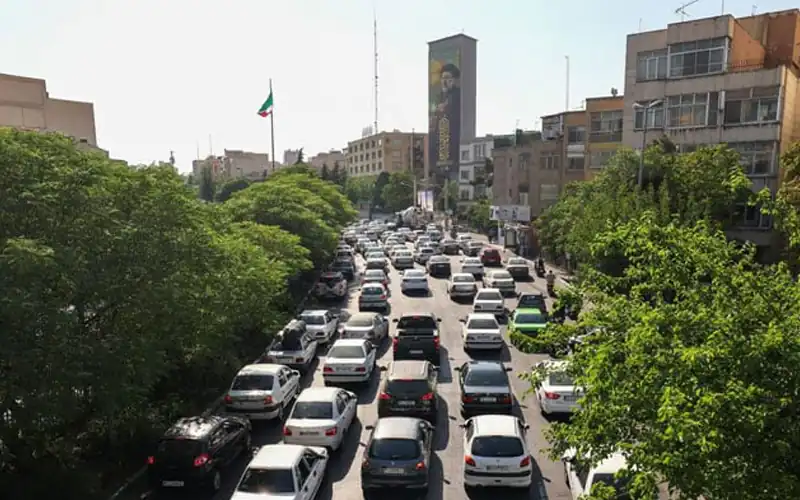 Indian and American citizens have been instructed to leave Iran