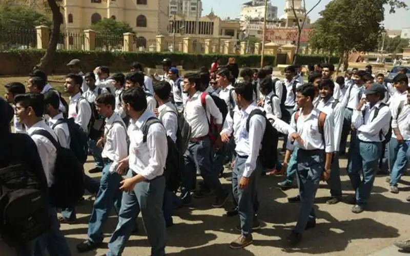 90 percent of students did not submit forms despite the deadline