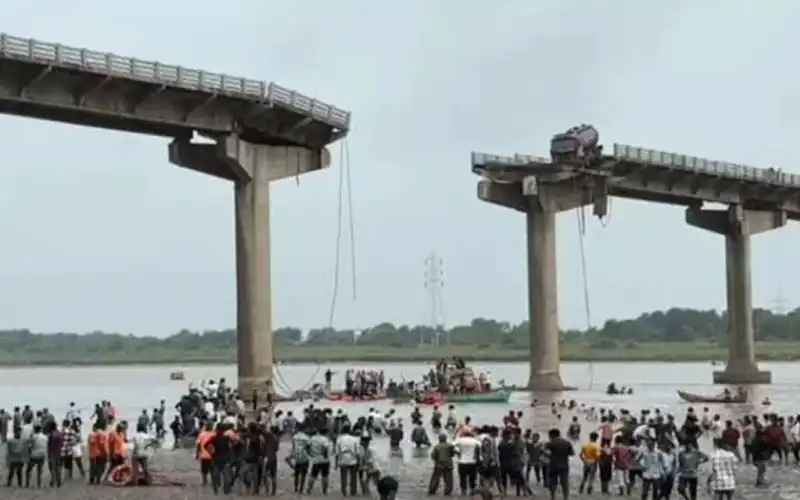 Bridge in Indian Collapsed