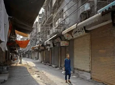 Karachi small large markets closed due Karachi Chamber strike call