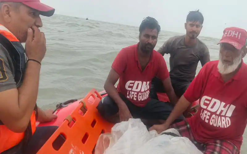 Body of school teacher has found who jumped into sea