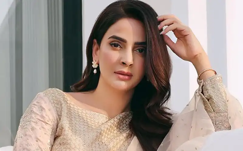 Don't keep worries in your heart for better health: Saba Qamar