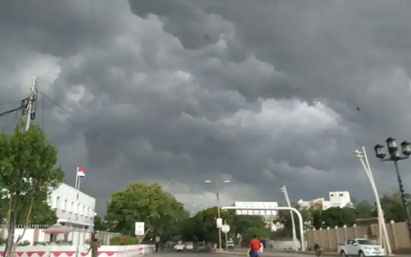 Karachi Weather Updates