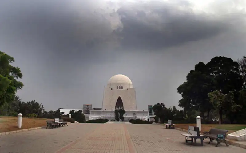 Karachi to remain partly cloudy with a chance of drizzle today