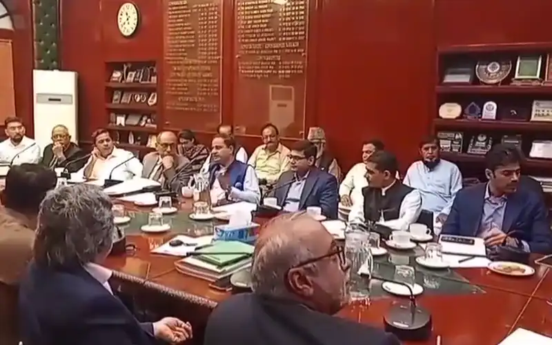 Meeting of committee to deal with illegal constructions