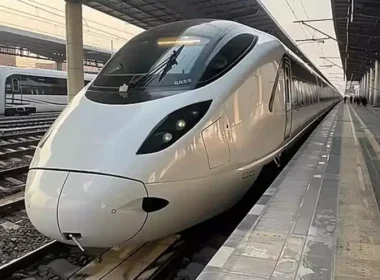 Plans to run a high-speed bullet train between Lahore and Karachi