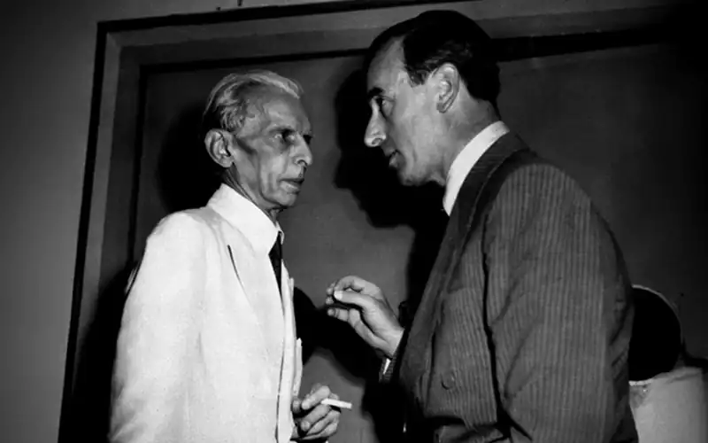 What Lord Mountbatten offer Quaid Azam exchange for Pakistan?
