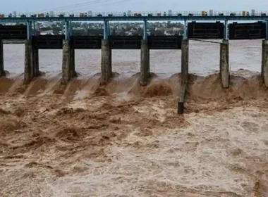 When will the floodwaters enter Sindh?