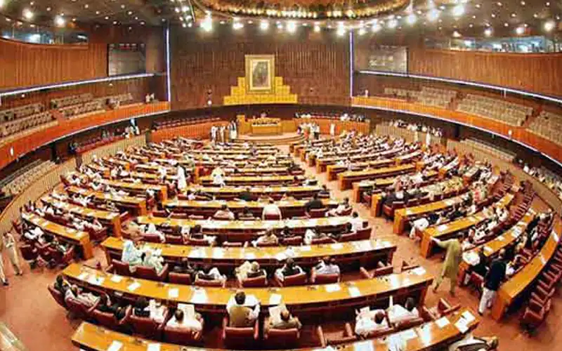 salaries and benefits of members of parliament