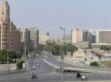 Heatwave feared in Karachi in October