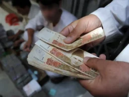 What to keep in mind after withdrawing money from the bank