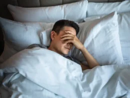 The pillow can cause persistent pain in the neck and spine