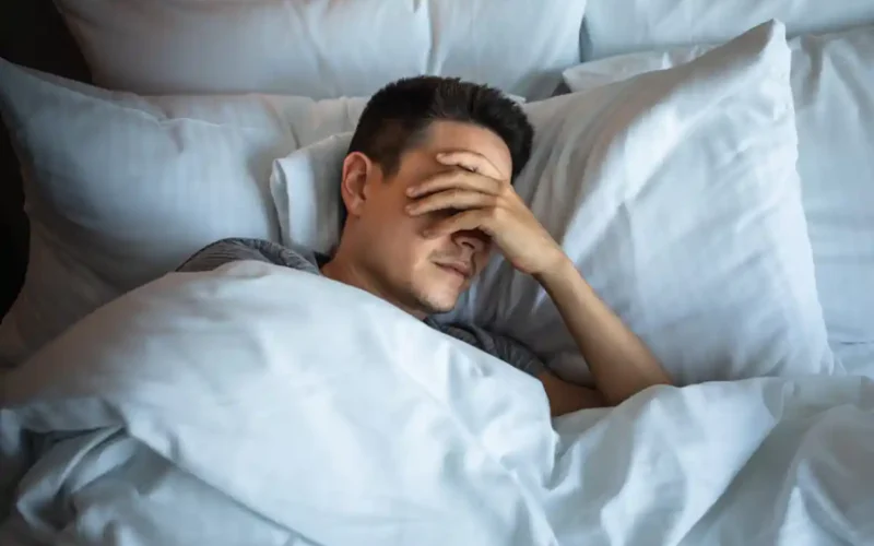 The pillow can cause persistent pain in the neck and spine